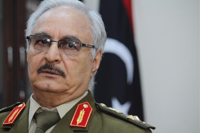 Libye : le maréchal Haftar hospitalisé à Paris