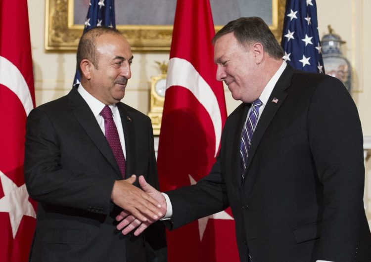 Que retenir de l’entrevue entre Pompeo et Çavuşoğlu ? Bilan et perspectives des tensions récentes entre la Turquie et les Etats-Unis