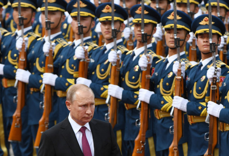 Vers une aide militaire chinoise à la Russie ?