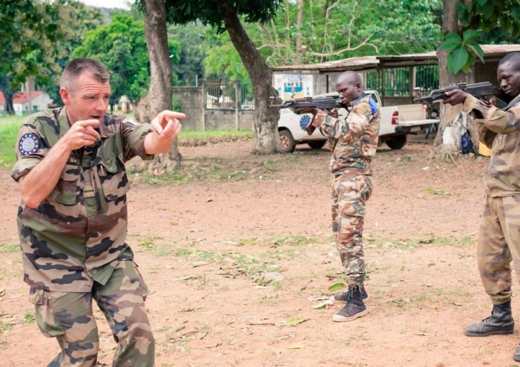 Centrafrique : guerre d’influence entre la France et la Russie